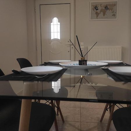 Nickthegreekapartment Galatas  Экстерьер фото