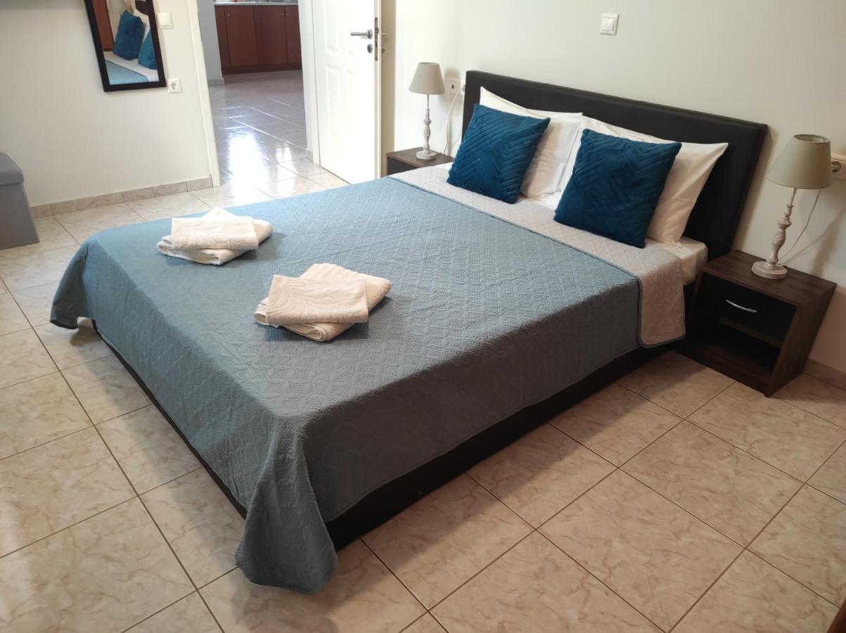 Nickthegreekapartment Galatas  Экстерьер фото